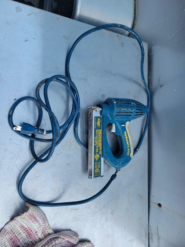 Arrow Nail master 2 electric Brad nailer / gun