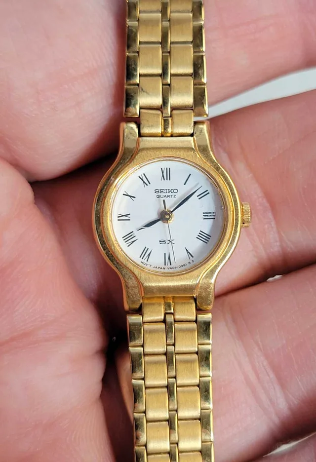Seiko ladies dress watch in excellent shape