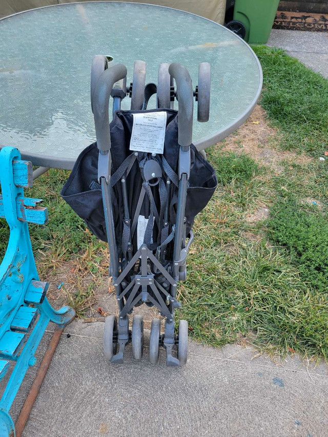 Umbrella Stroller lightweight with recline feature - photo 3