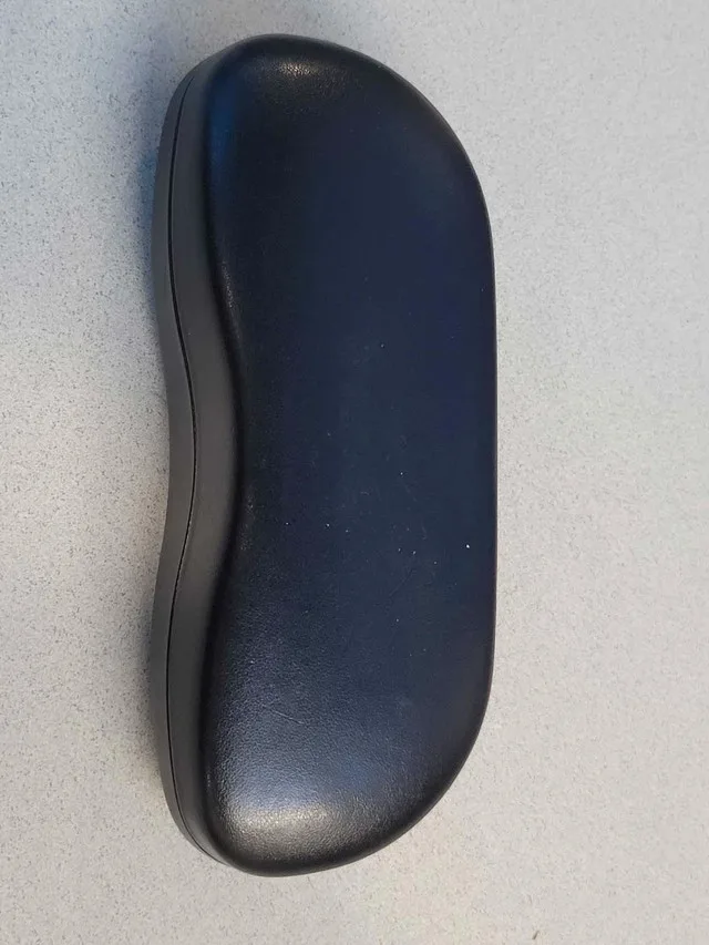 Ray-Ban Sunglasses Hard Case Bausch Lomb Black Glasses Holder image indicator(4)