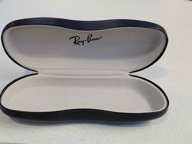 Ray-Ban Sunglasses Hard Case Bausch Lomb Black Glasses Holder - photo 5