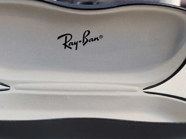 Ray-Ban Sunglasses Hard Case Bausch Lomb Black Glasses Holder image indicator(6)