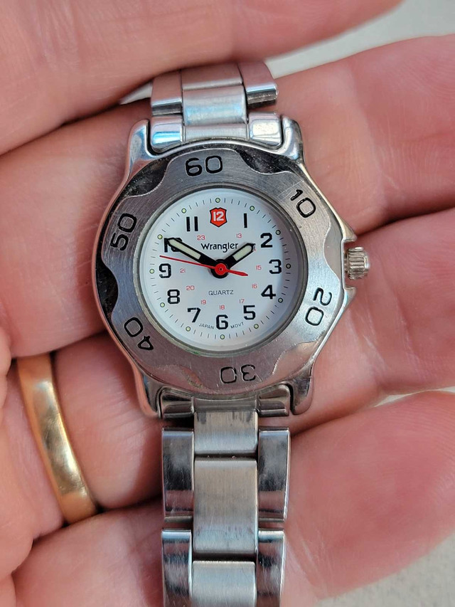 Ladies Wrangler Sport watch, great shape and has that diver feel