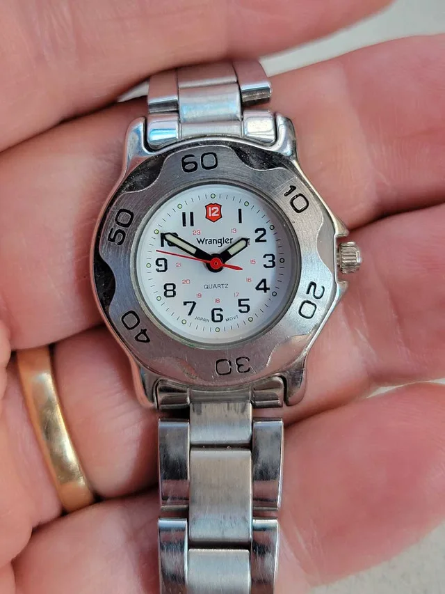 Ladies Wrangler Sport watch, great shape and has that diver feel thumbnail