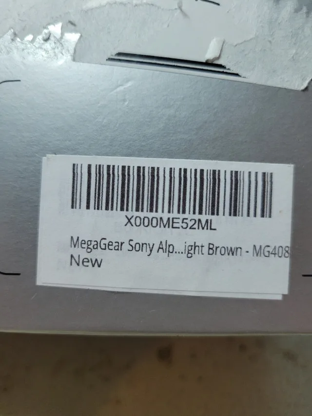 MegaGear Leather Camera Case for Sony Alpha A6300 image indicator(7)