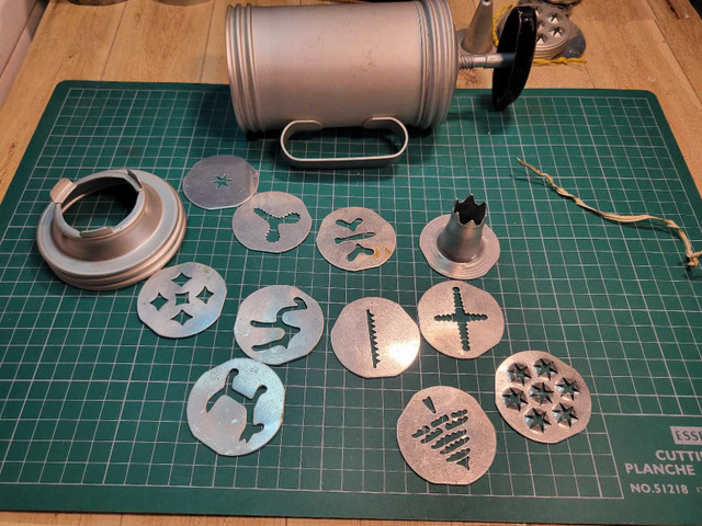 Vintage Mirro Cookie Press 10 Disc 1 Tip