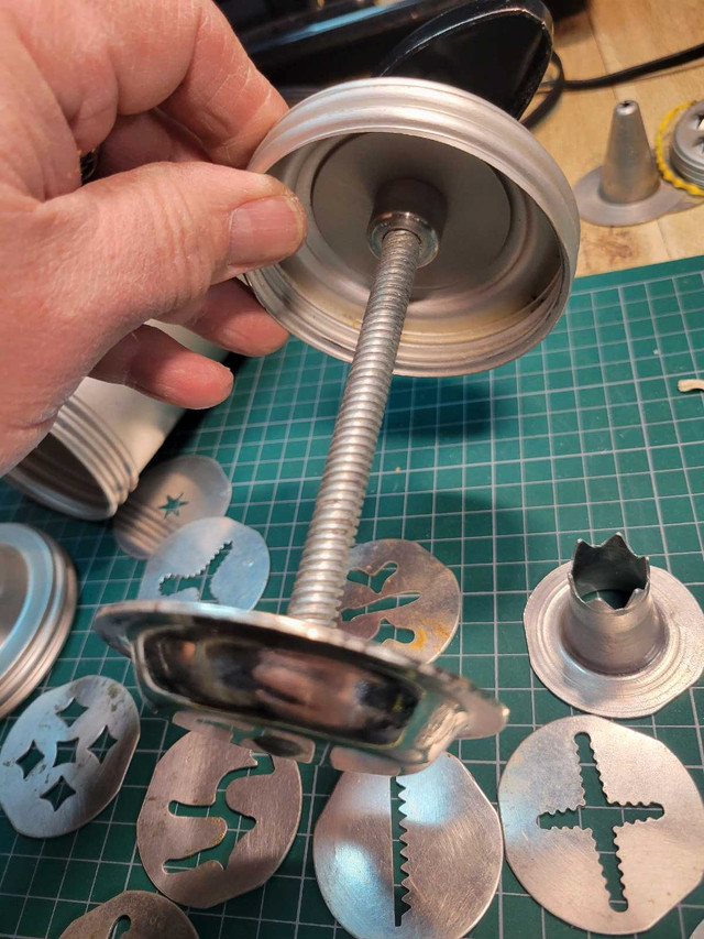 Vintage Mirro Cookie Press 10 Disc 1 Tip - photo 5