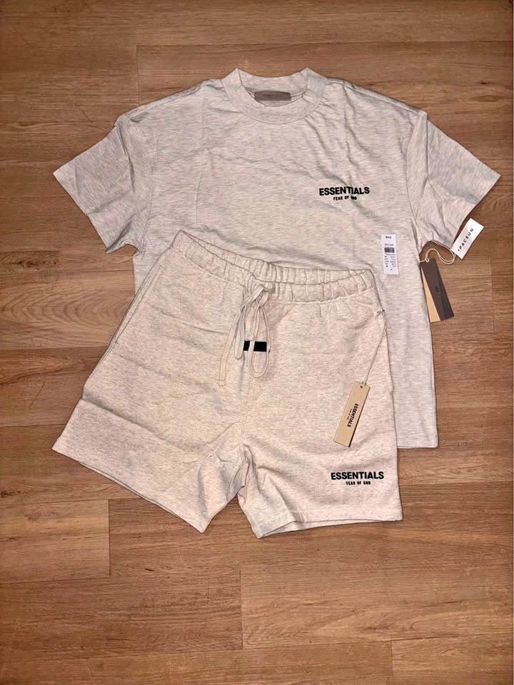 Essentials Set