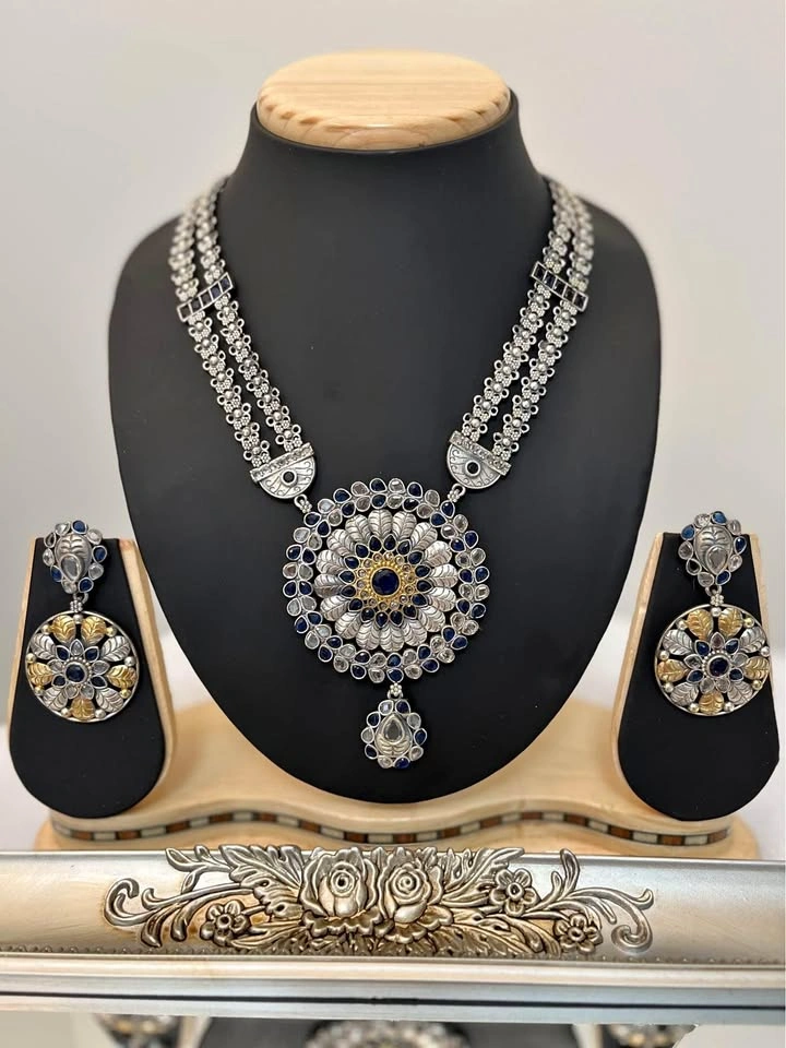 Diwali: Jewellery Set (German Silver)