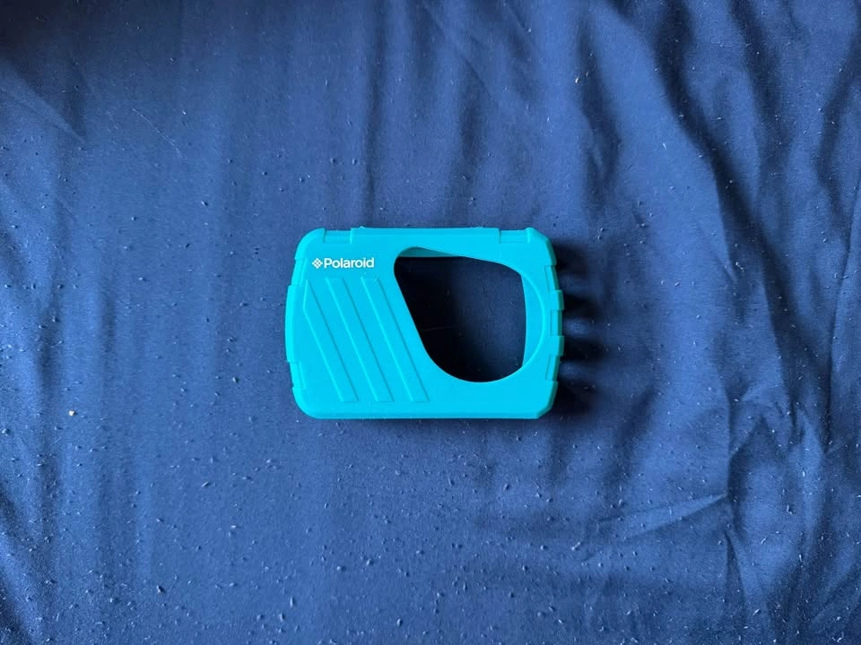 Polaroid iS048 Waterproof Digital Camera - photo 2