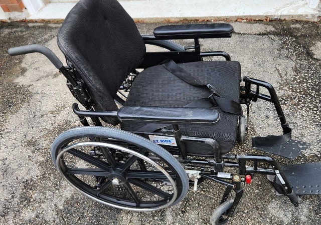 Wheel Chair - photo 2