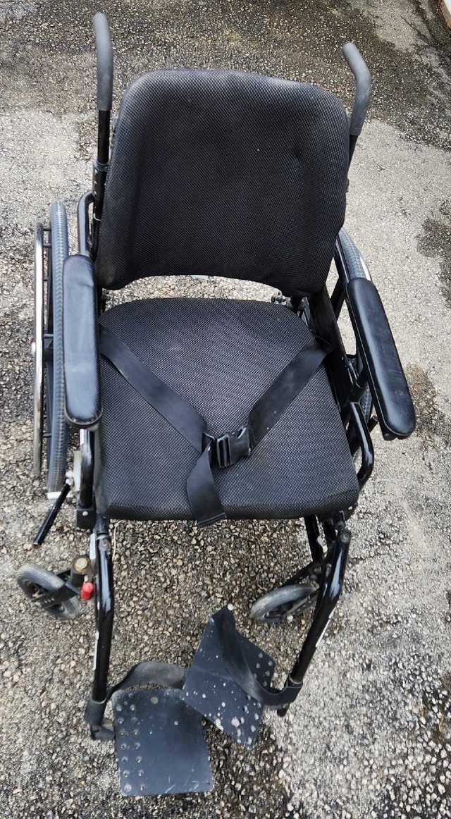 Wheel Chair - photo 4
