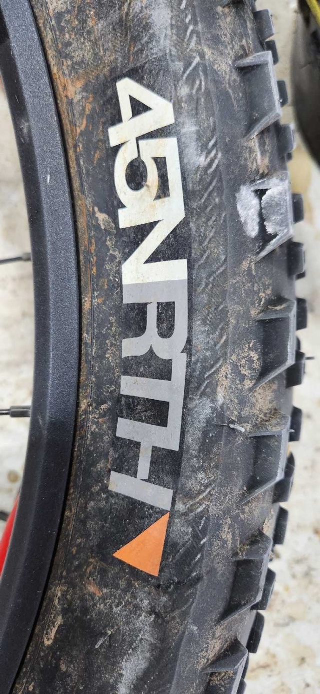 45NRTH FAT BIKE TIRE 26x4.8 Husker Du. Two available