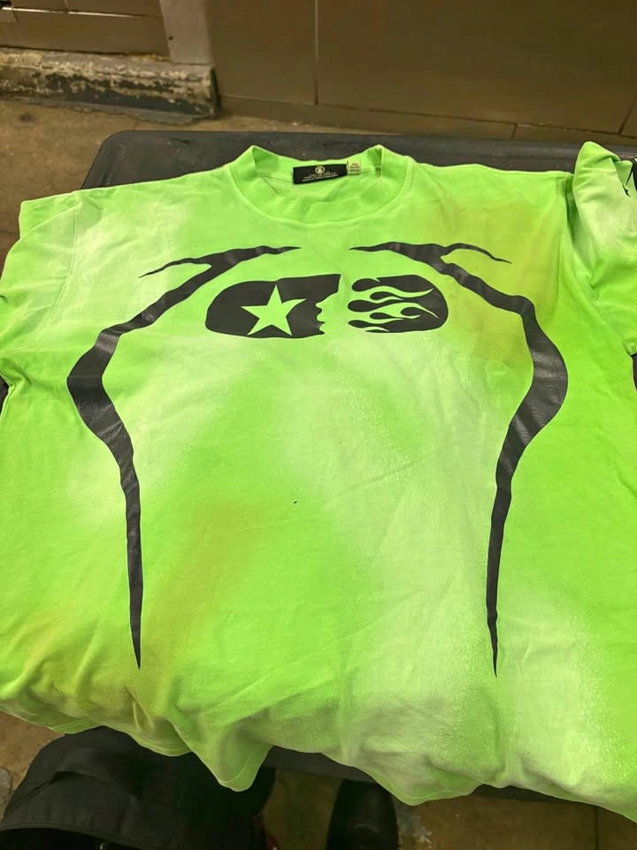 HELLSTAR MEDIUM GREEN AND CREAM T