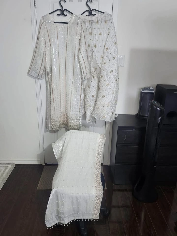 Kurti sharara Pakistani outfit - photo 2