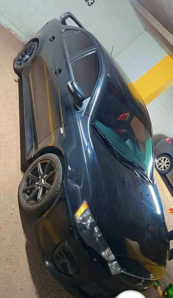 2017 Mitsubishi Lancer - photo 2