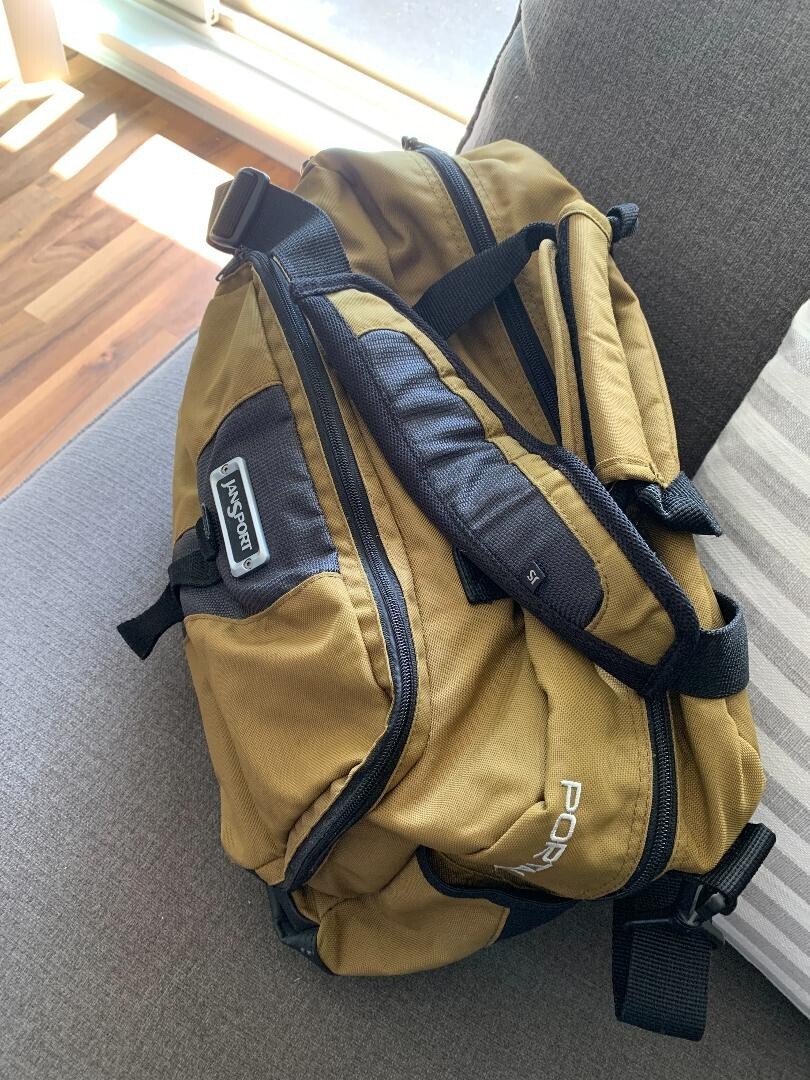 JANSPORT PORTAL CROSSBODY BAG