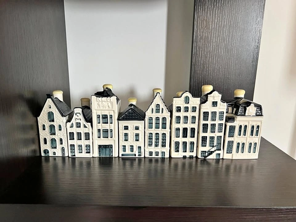 Vintage KLM Delft Blue Dutch Houses - Collection of 17 (Bols)
