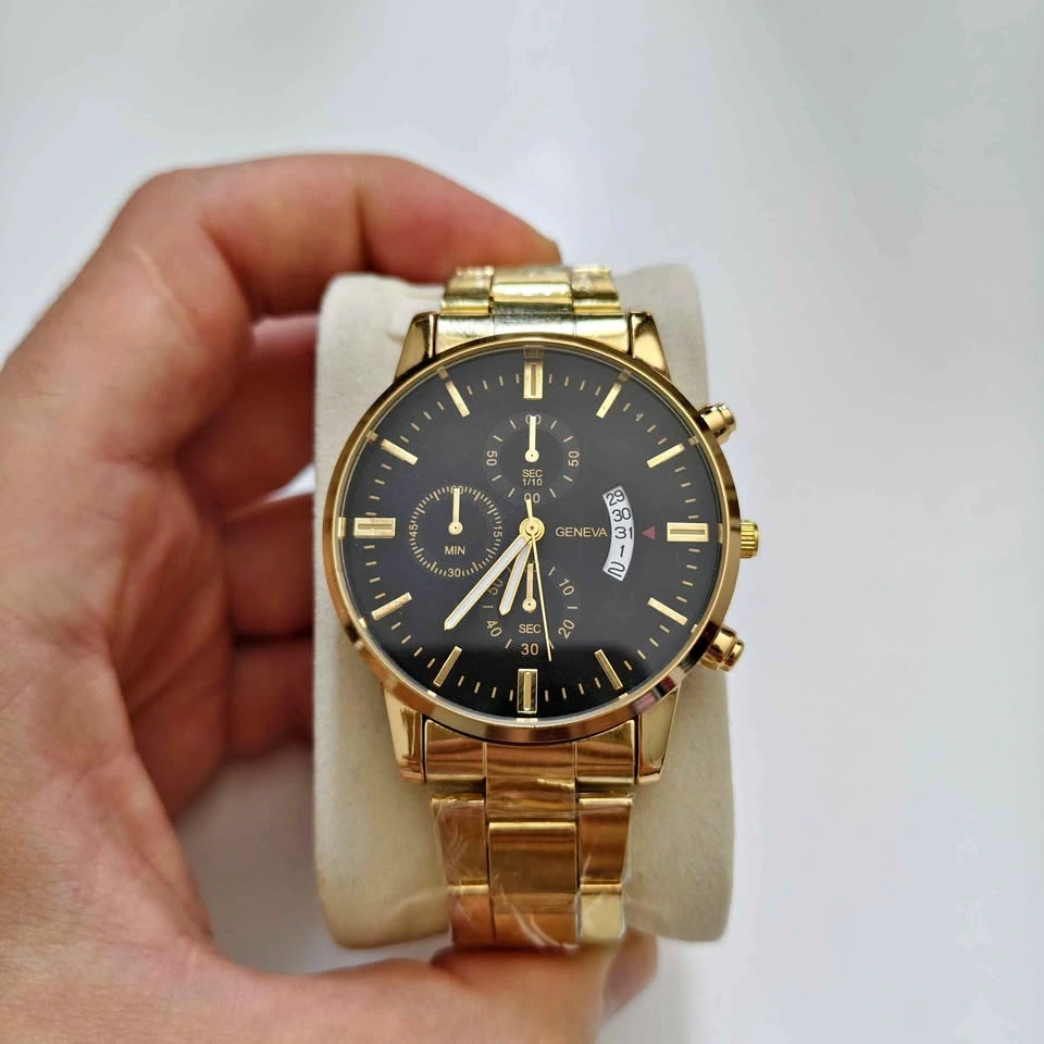 Classic Casual Gold Metal Watch ⌚