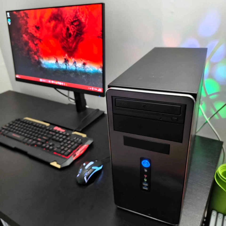 Gaming PC Setup - Plug & Play (Trade for PS5) - photo 2