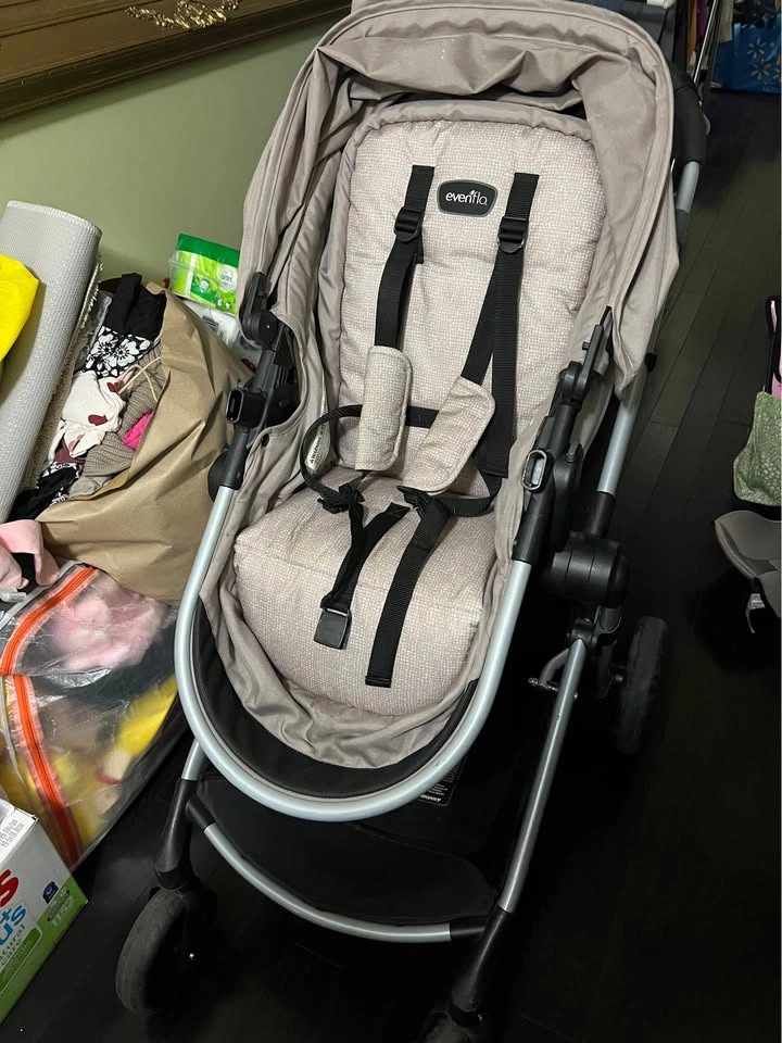 Evenflo Pivot Modular Travel System with LiteMax Car Seat - photo 2