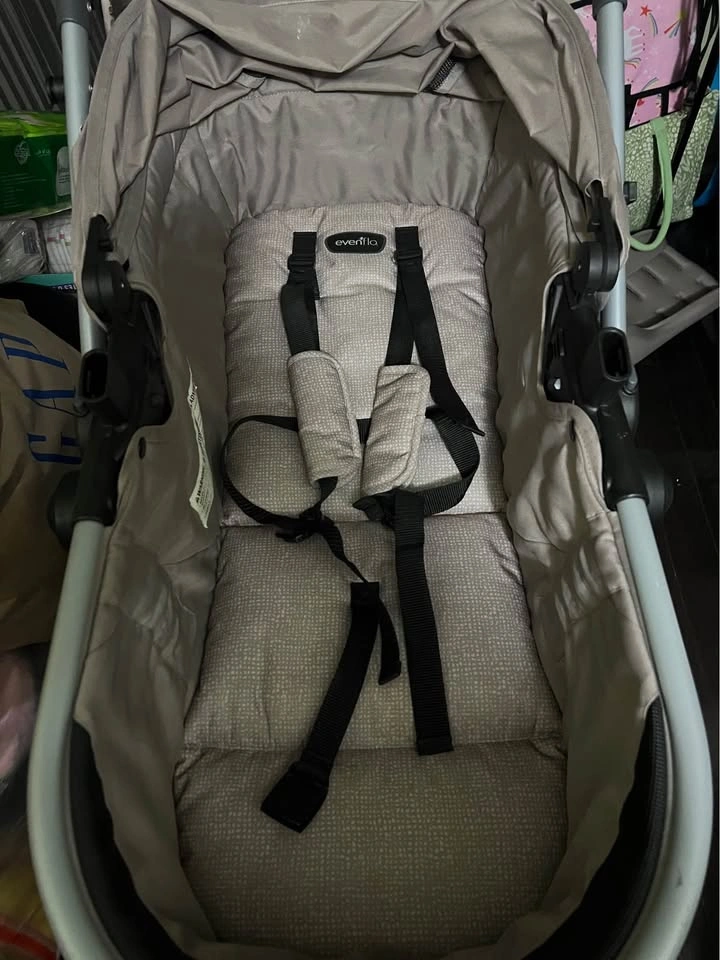Evenflo Pivot Modular Travel System with LiteMax Car Seat - photo 4