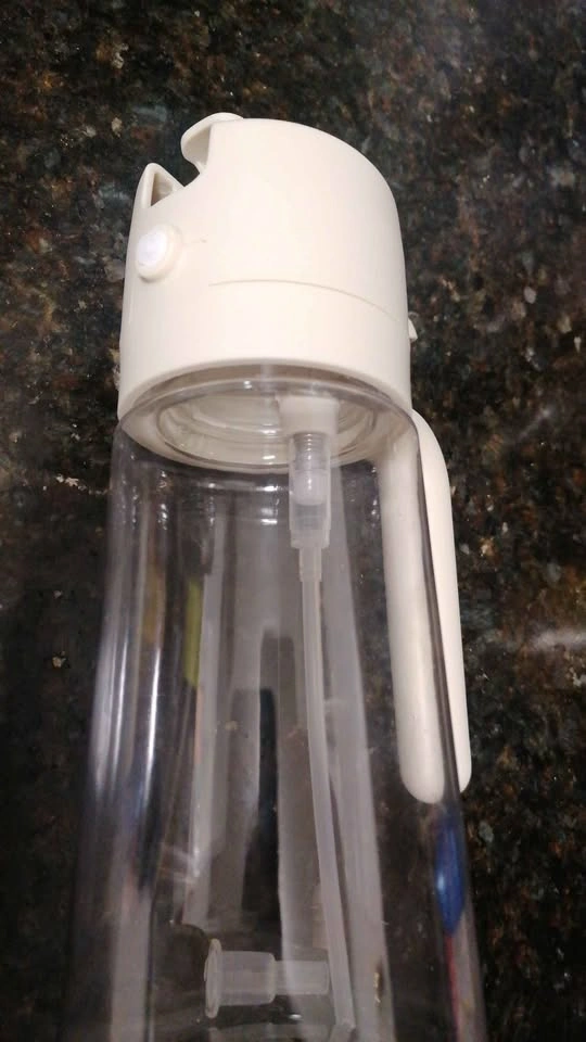 Oil spray and pour dispenser bottle 2in 1 - photo 2
