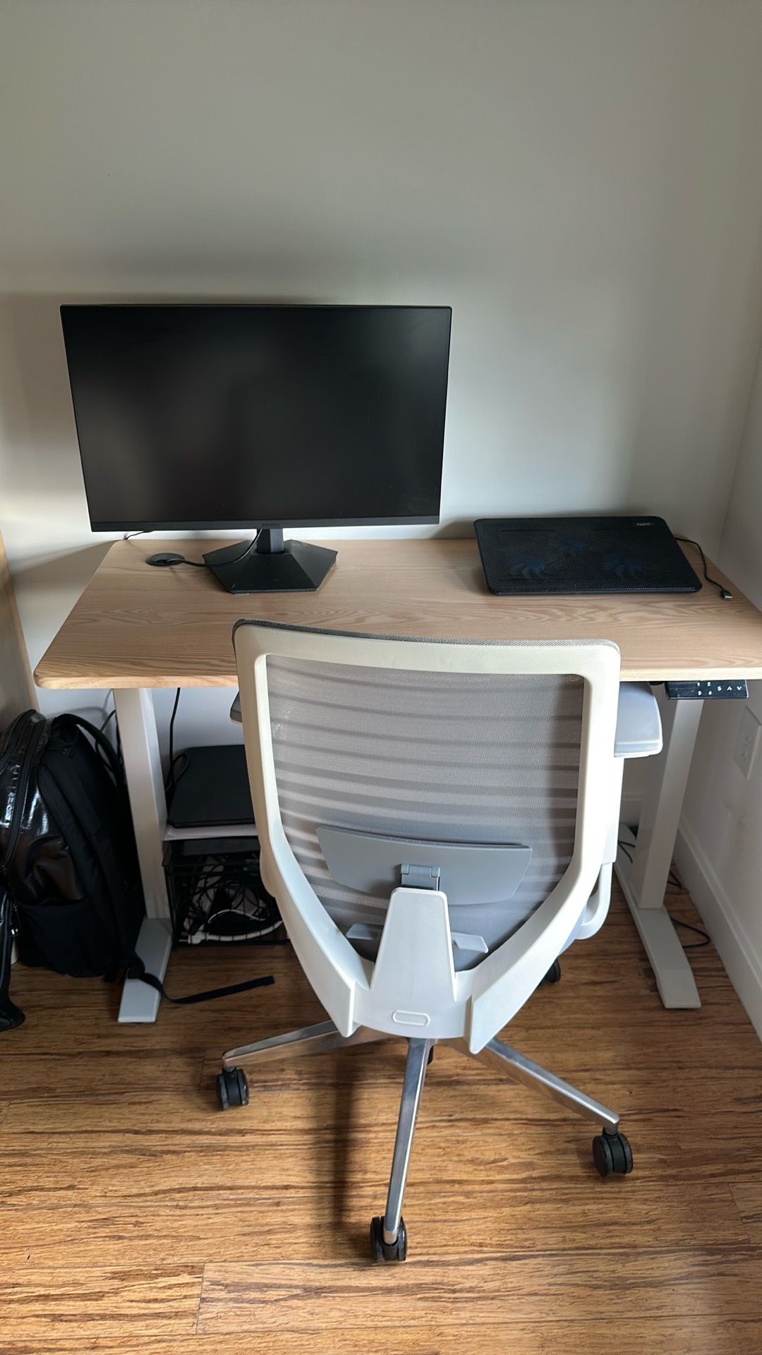 Standing desk and branch ergonomic chair