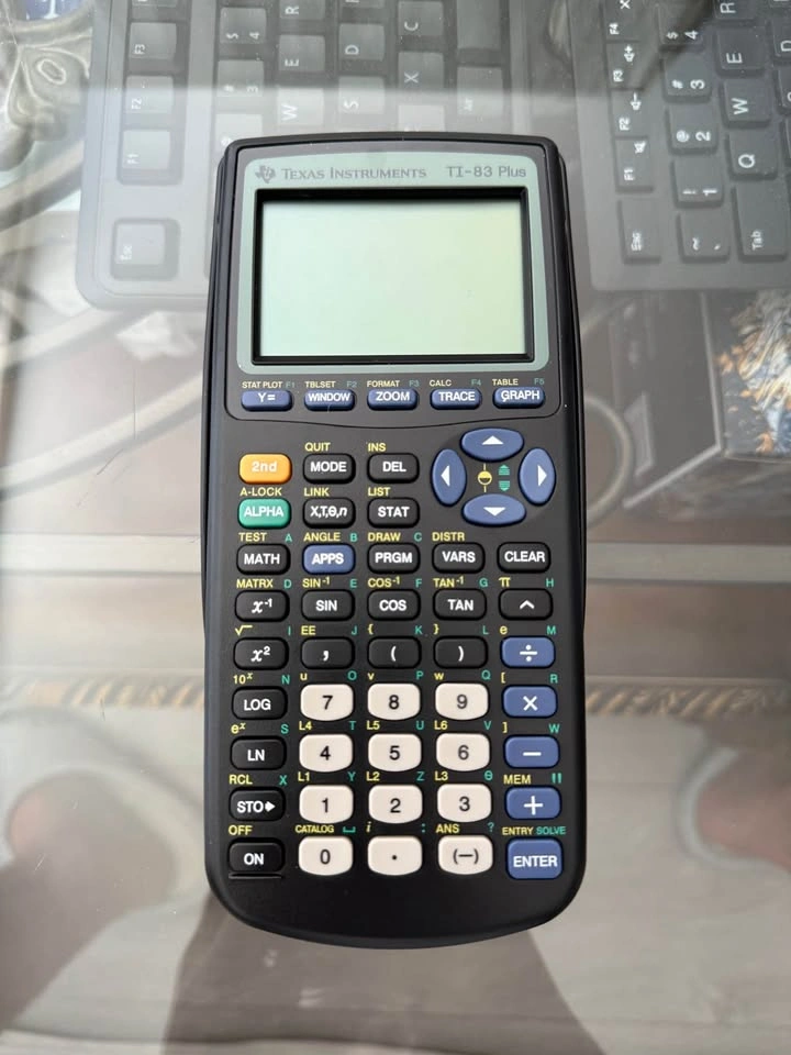 Texas Instruments TI-83 Plus - photo 2