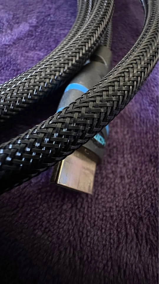 High quality HDMI to HDMI cable - photo 2