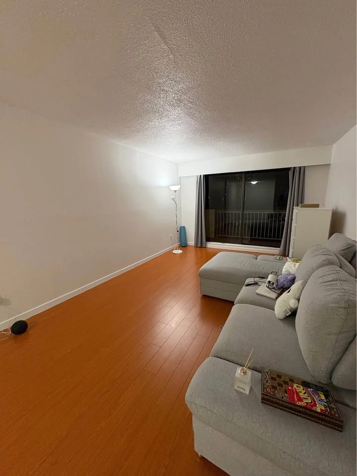 Private room for rent - photo 2