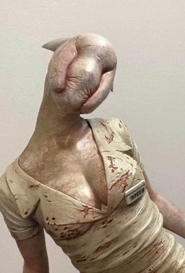 Gecco Silent Hill 2 Bubble Head Nurse 1/6 Scale Statue - photo 2
