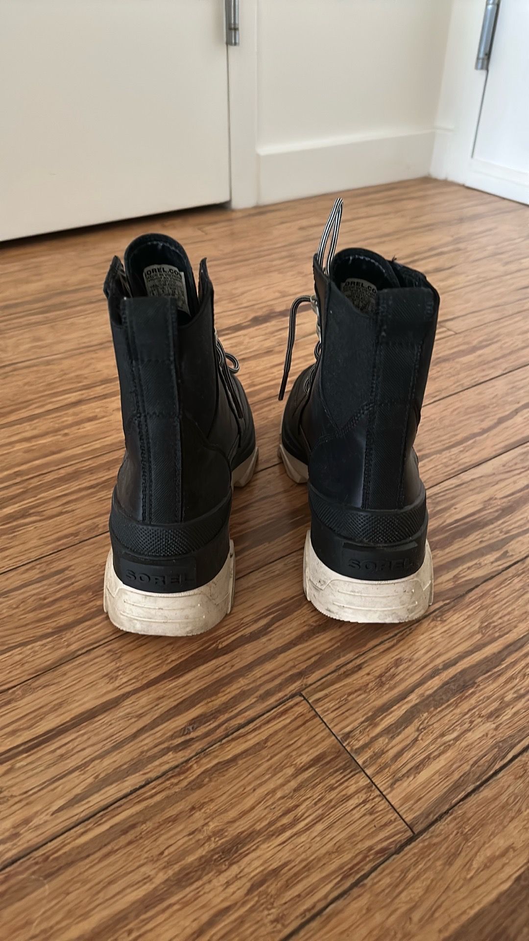 Women’s Sorel Rain Boots - Size 8 - photo 2