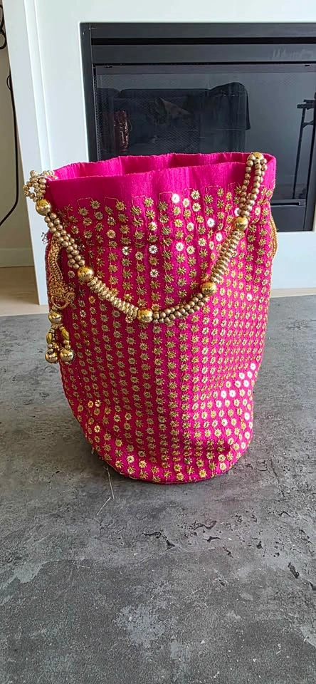 New Hot Pink & Gold Embroidered Indian Potli Bag - photo 2