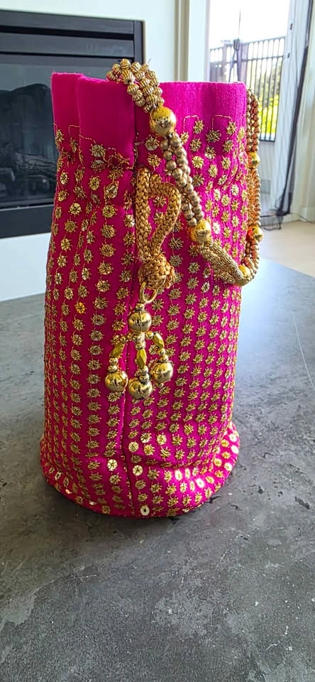 New Hot Pink & Gold Embroidered Indian Potli Bag - photo 3