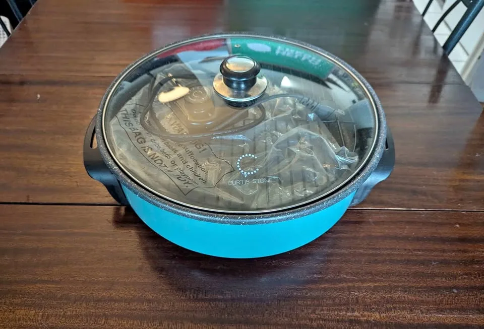 Curtis Stone 14" Electric Nonstick Skillet thumbnail