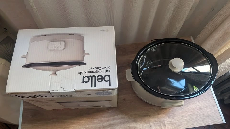 Bella 6 Qt Programmable Slow Cooker — Oatmilk — Like New - photo 2