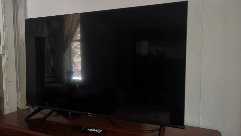 Hisense 50" 4K UHD Google Smart TV (50A7N) with Remote - photo 4