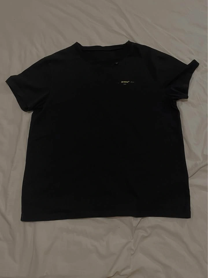 OFF-WHITE Oversized Acrylic Arrows T-Shirt (BLACK) - photo 2