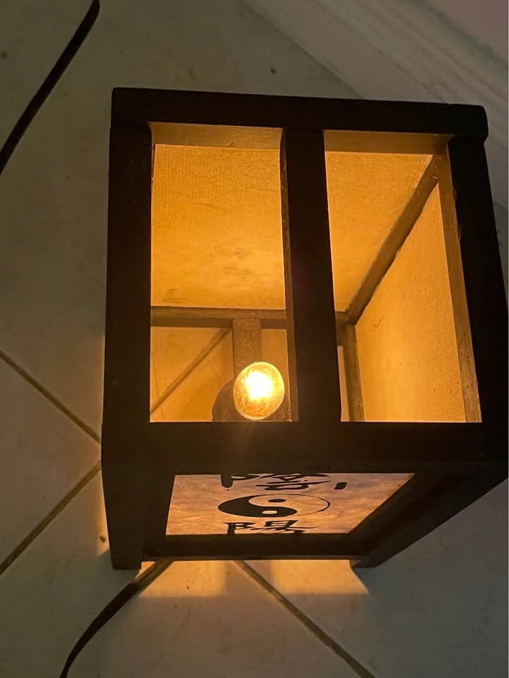 Chinese wooden lamp - photo 2