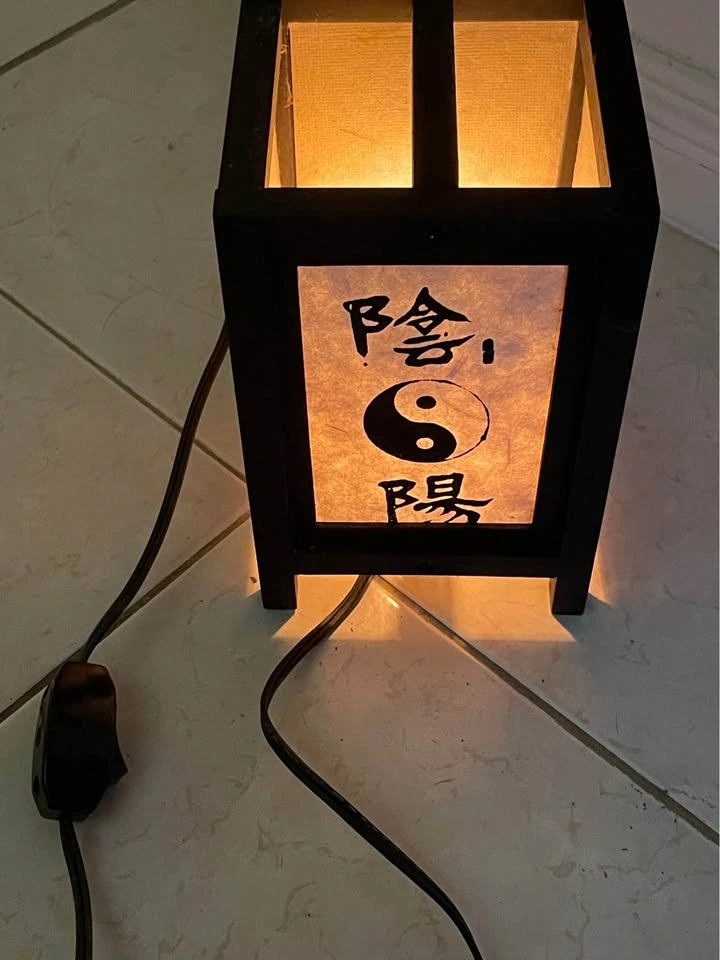Chinese wooden lamp - photo 3