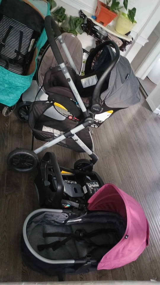 Evenflo Pivot Stroller and Car Seat - photo 5