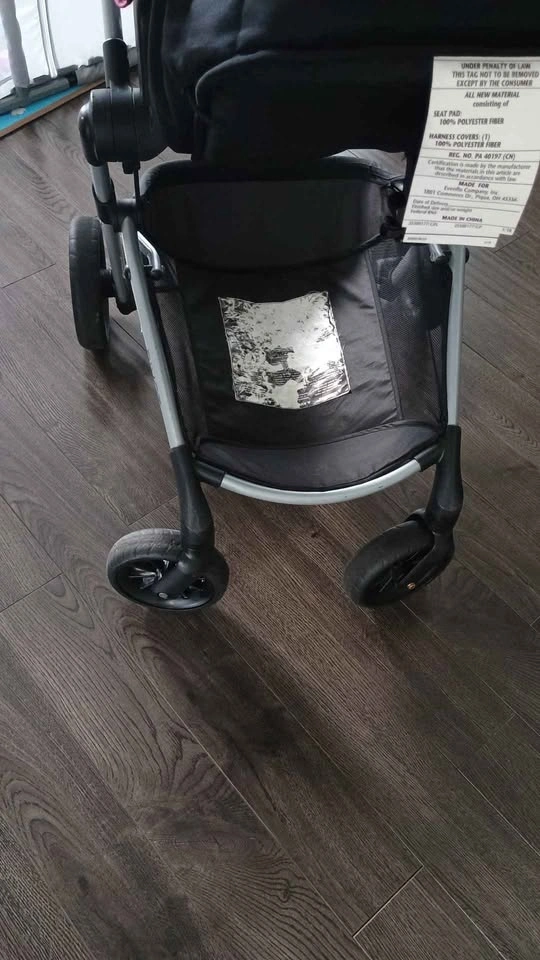 Evenflo Pivot Stroller - photo 4