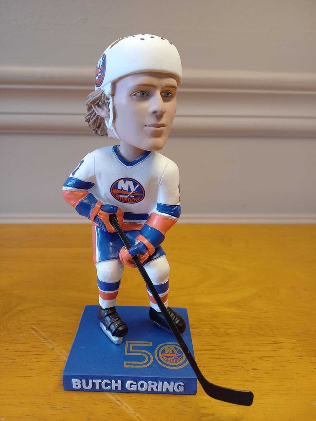 New York Islanders 91 Butch Goring Figure - photo 5