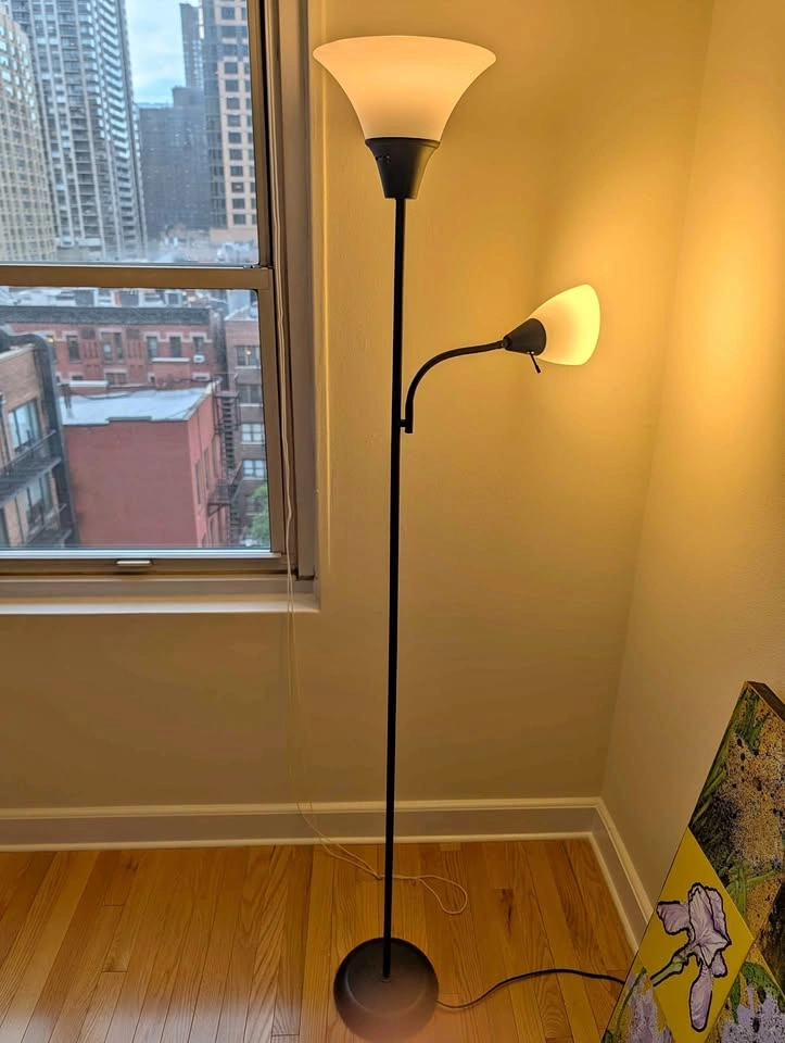 Floor lamp