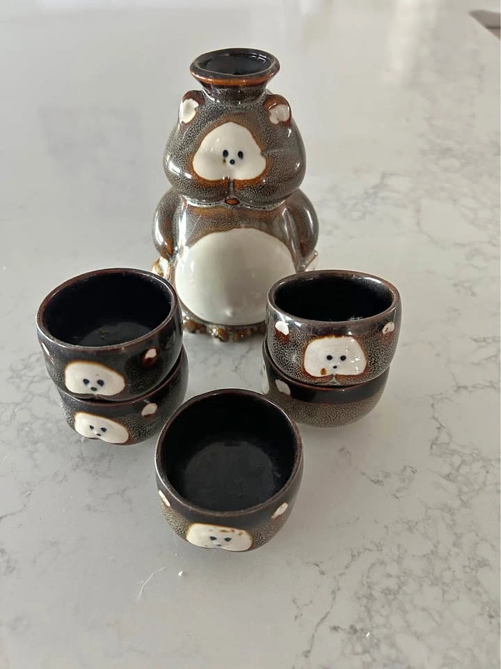 Cute Tanuki Sake Set Carafe and Cups