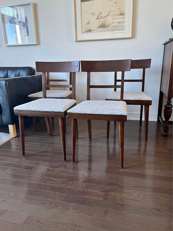Set of 4 Mid-Century Modern walnut Dining Chairs by Knechtel
