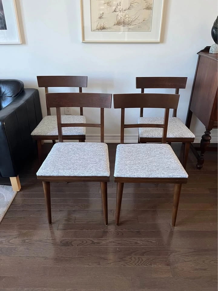 Set of 4 Mid-Century Modern walnut Dining Chairs by Knechtel - photo 2