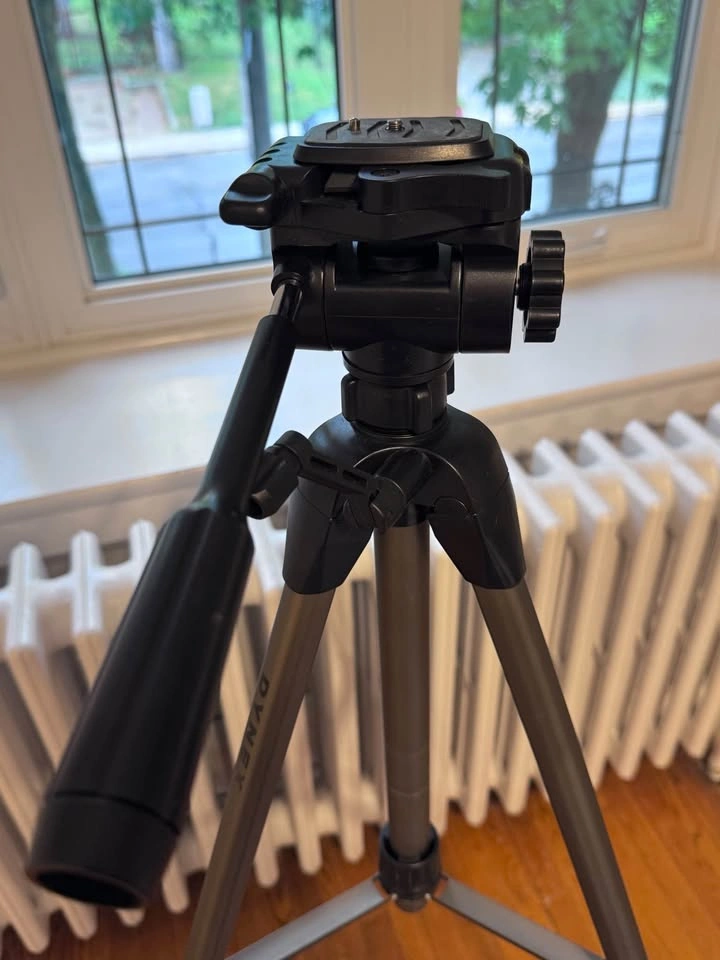 Dynex Tripod for Camera - photo 5