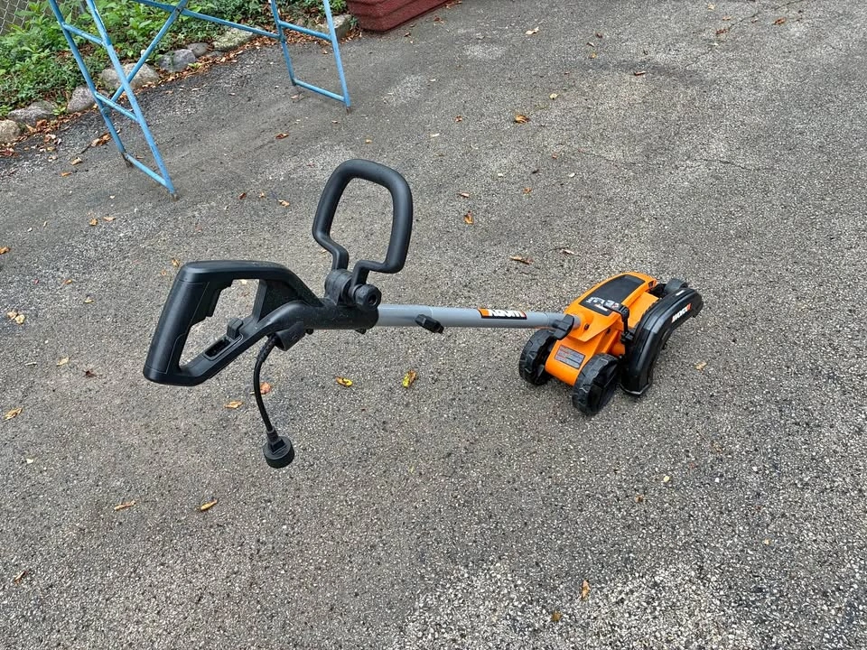Worx # WG896, 120V, 60Hz, 12A, 7-1/2” Blade